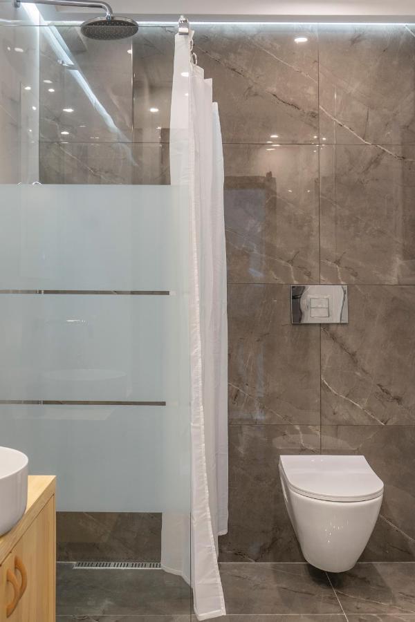 Apartment 2 Bedroom With Dream Balcony *